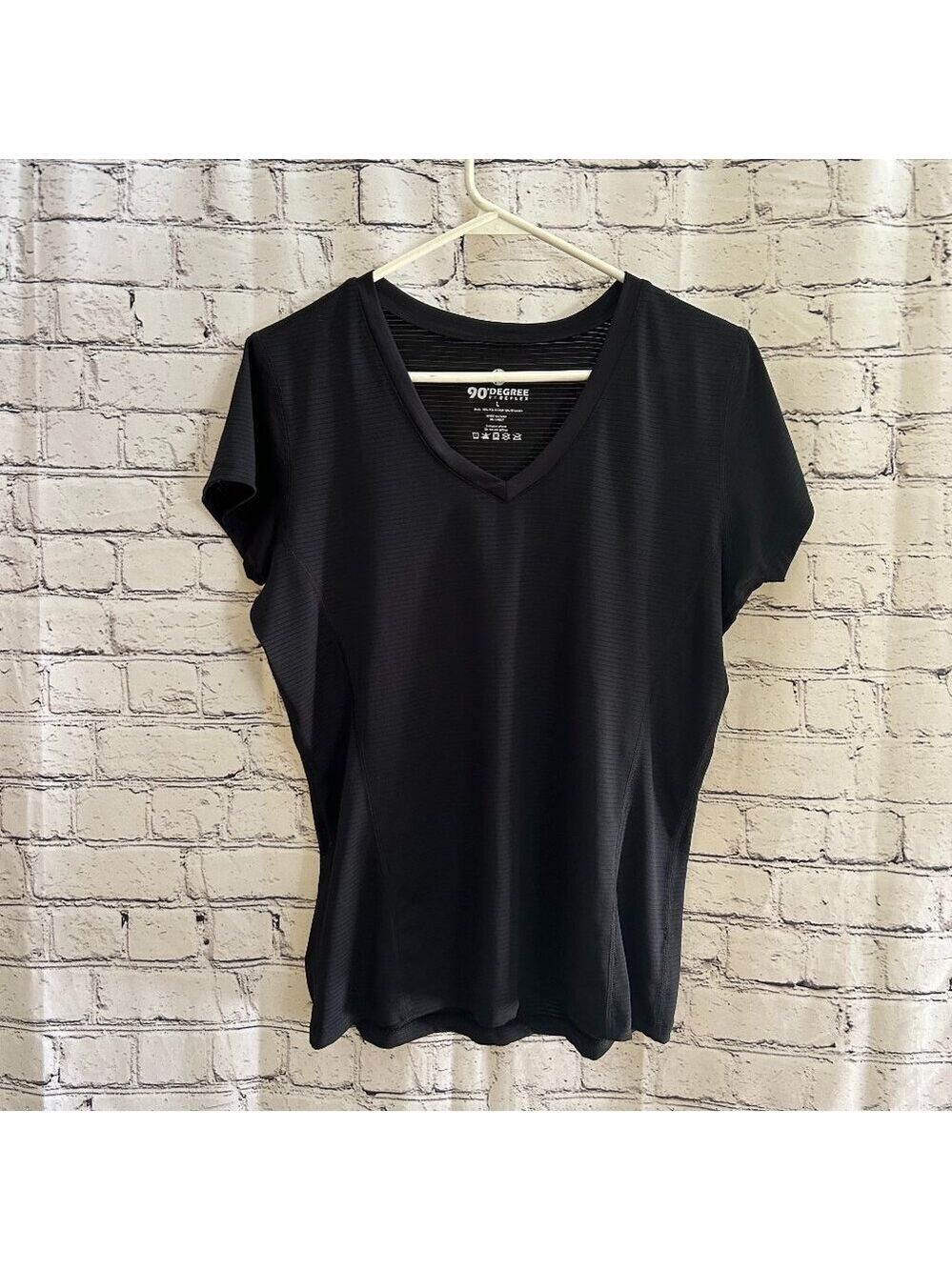 Ladies 90 Degree by Reflex athletic tee shirt Size L